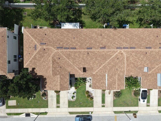 Building Photo - 1024 Chalcedony St