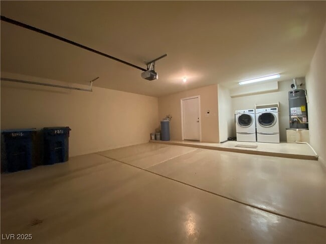 Building Photo - 5251 Sand Dollar Ave