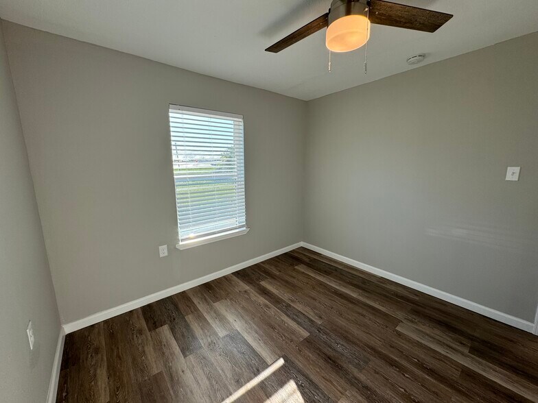 Building Photo - 1210 Southey St