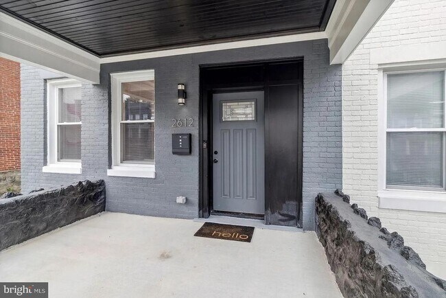Building Photo - 2612 Loyola Northway