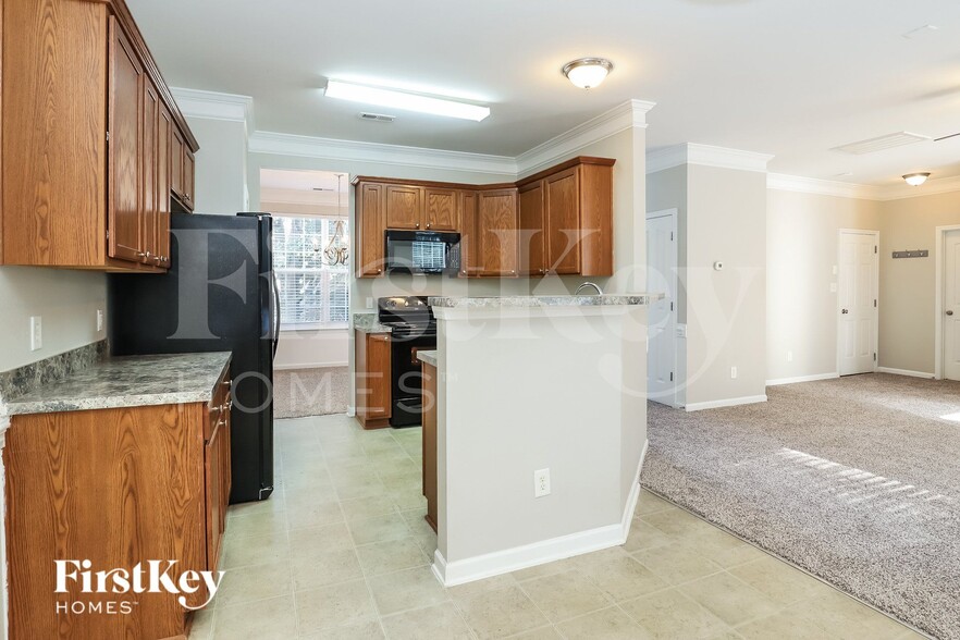 Building Photo - 1415 Paulonia Way