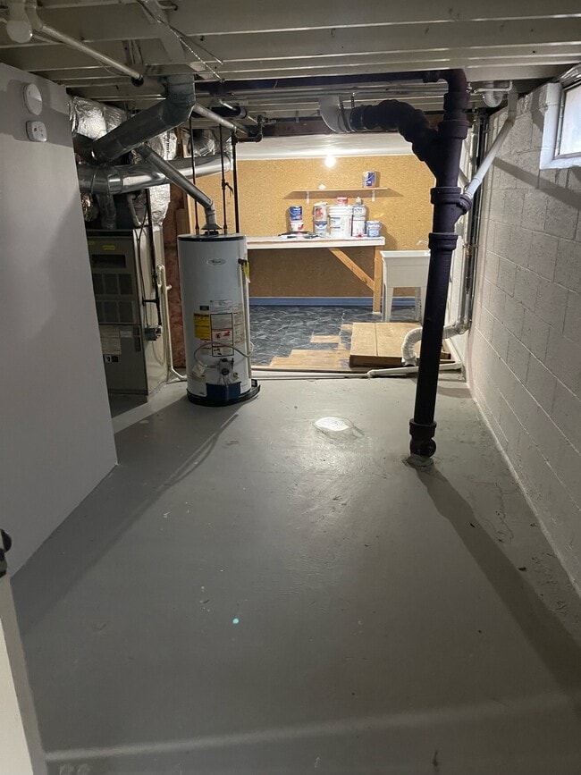 Building Photo - 616 Boston Rd