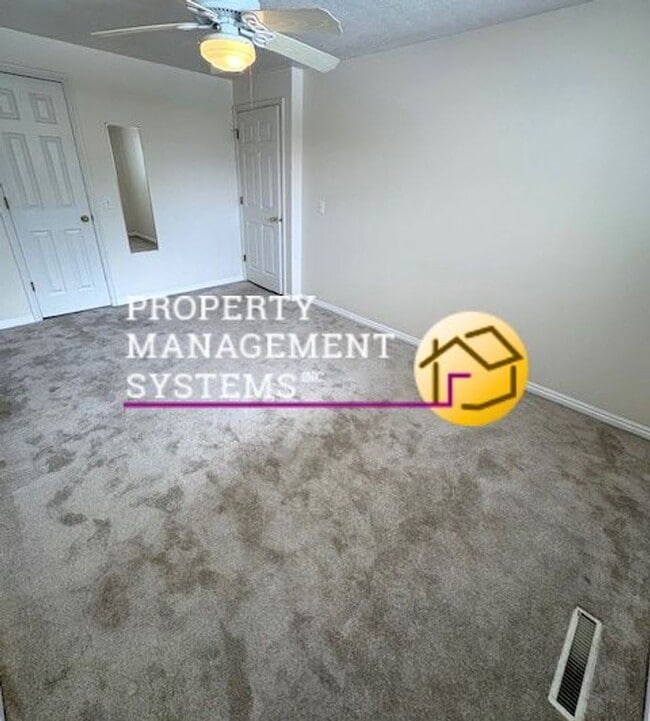Building Photo - 2 Bedroom Condo in Millcreek!