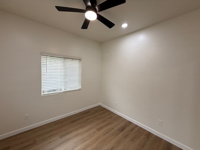 Building Photo - 5418-5420 Baja Drive