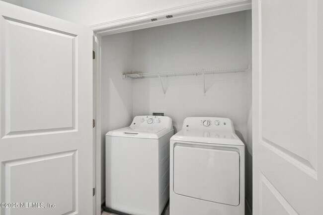 Building Photo - 277 Henrys Bluff Pl
