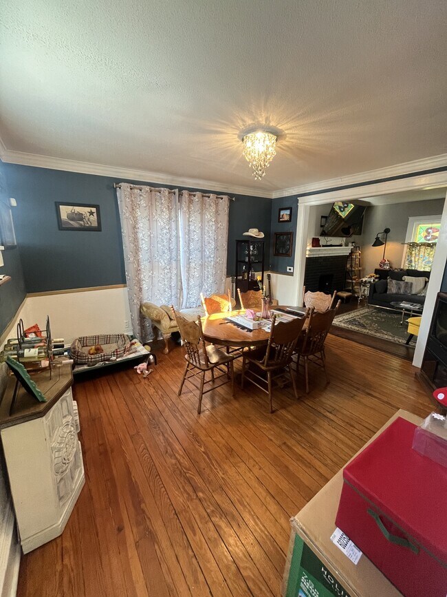 Building Photo - 424 Grover St