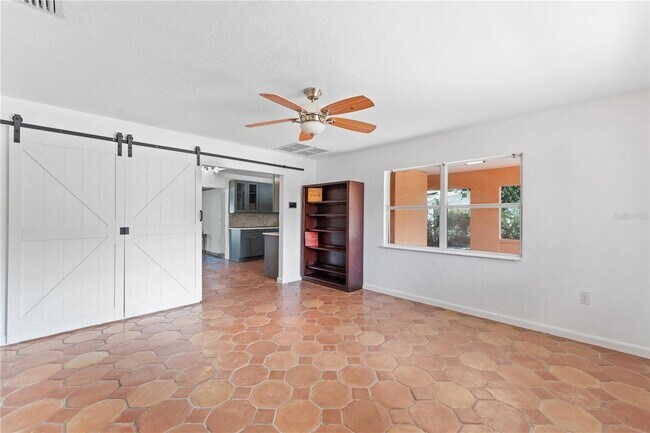 Building Photo - 1841 Buccaneer Dr