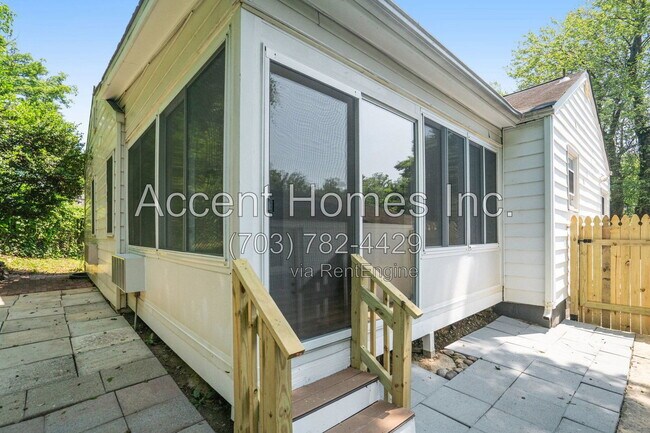 Building Photo - 4916 Chowan Ave