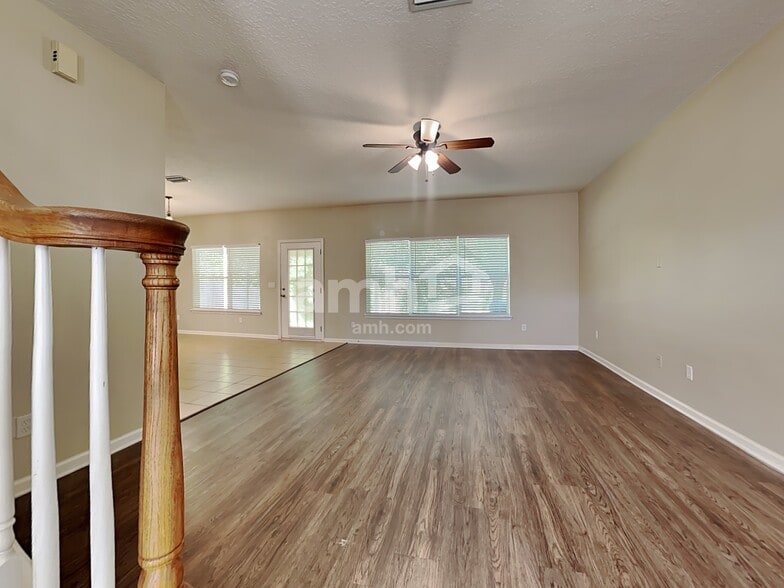 Building Photo - 96615 Commodore Point Dr