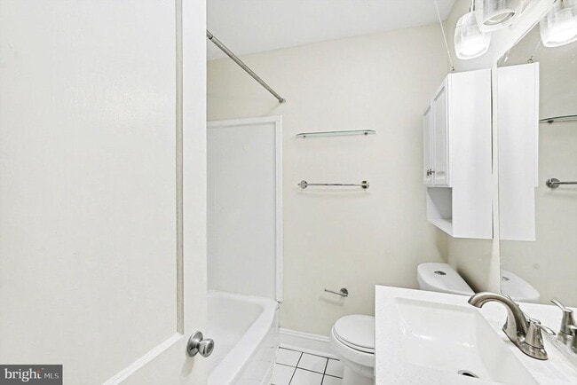 Building Photo - 6835 Eastbrook Ave