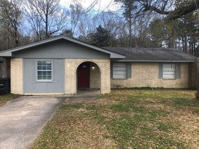 Building Photo - Gorgeous Home in Vidor, TX!.