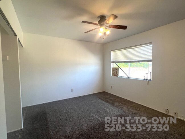 Building Photo - 15965 N Forecastle Ave