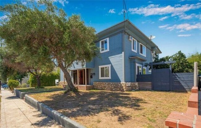 Building Photo - 13423 Olive Dr