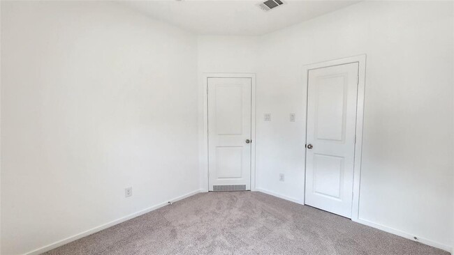 Building Photo - 6426 Seafoam Lake Dr