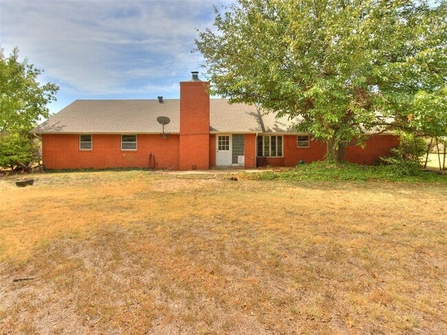 Building Photo - 6601 NW 150th St