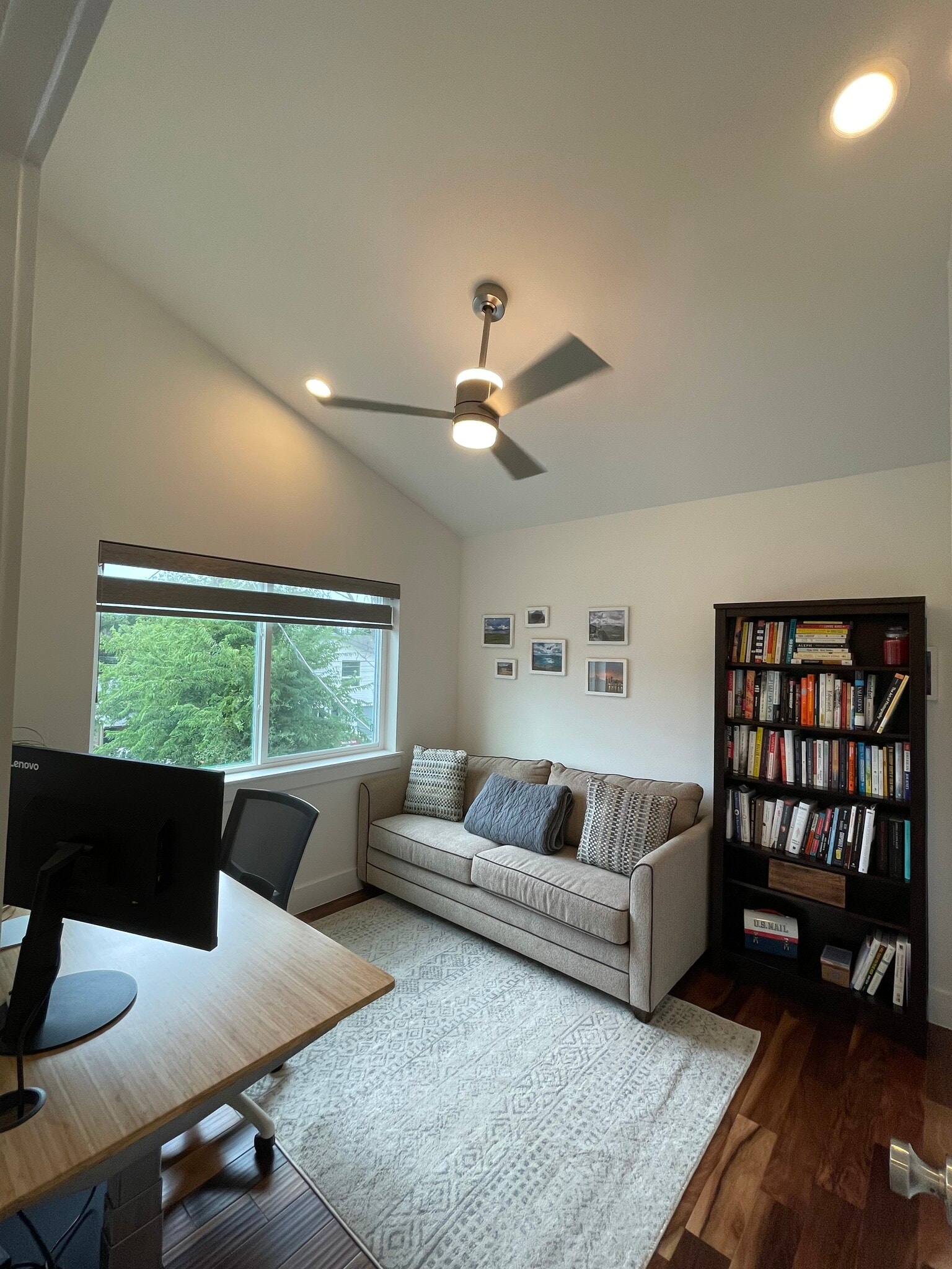 Building Photo - 5008 Lott Ave