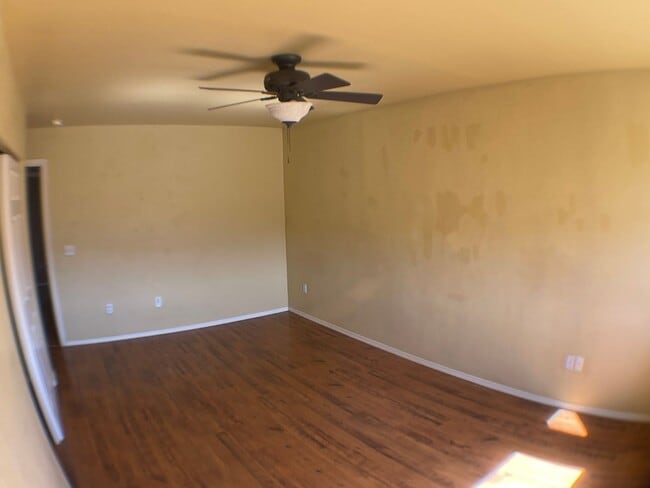 Building Photo - Available 9/10 | Beautiful Single-Level 3-...
