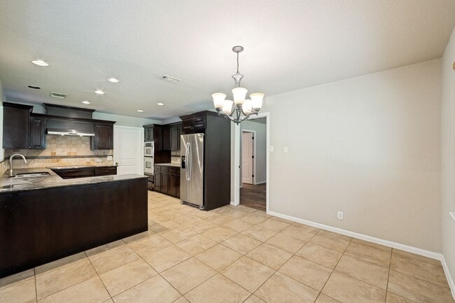 Building Photo - 16115 Wolf Creek St