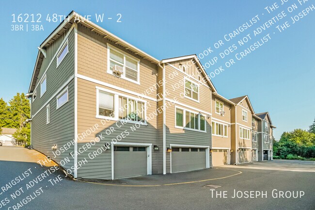 Building Photo - 16212 48th Ave W