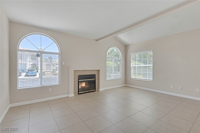 Building Photo - 8027 Teresita Ave