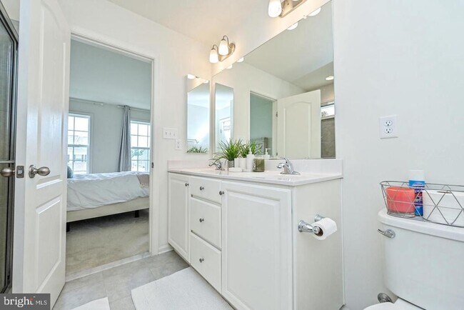 Building Photo - 106 Alliance Ct