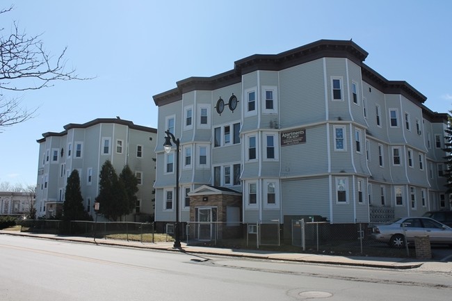 Building Photo - 356-364 Belmont Ave