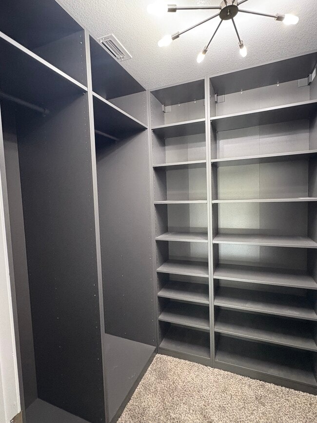 Building Photo - 12914 Leatherback Ln