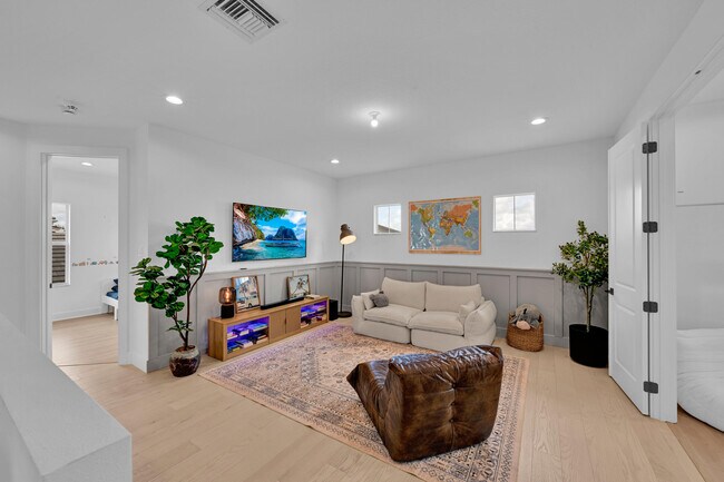 Building Photo - 12554 Nautilus Cir