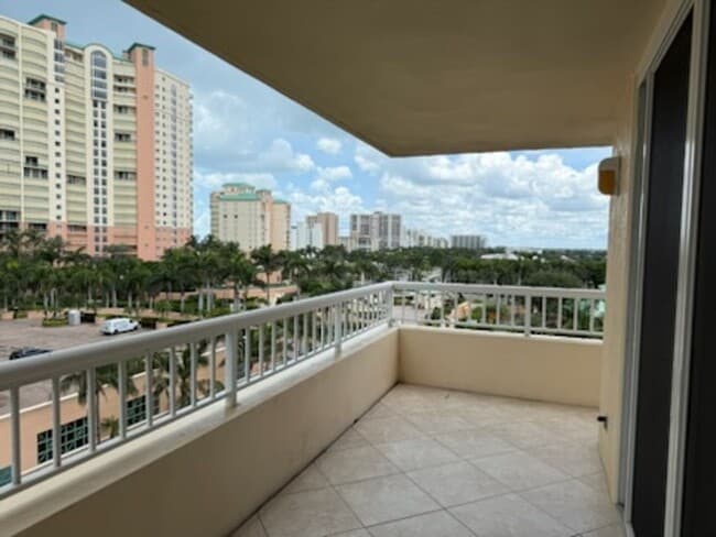 Building Photo - 990 Cape Marco Dr