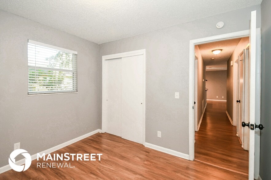 Building Photo - 868 Filmore Ln