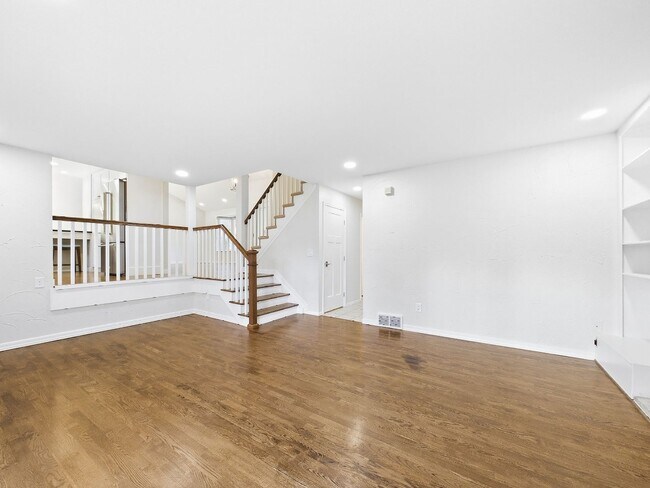Building Photo - 6213 S Galena Way