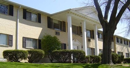 Building Photo - 5022 Sheboygan Ave