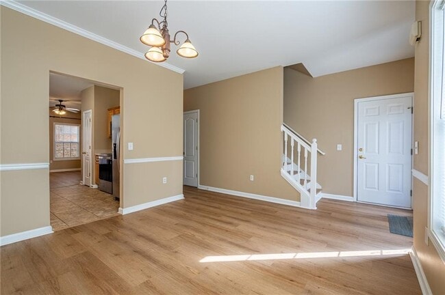 Building Photo - 32 Brookvalley Ct W