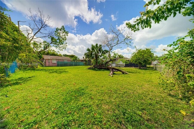 Building Photo - 173 NW 18th St