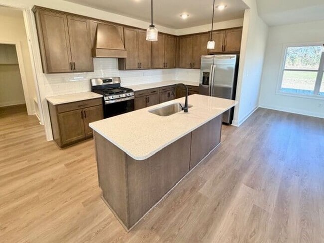 Building Photo - Move In Special! Now Leasing a Brand New 5-Bedroom 3 Bath Home Olive Branch