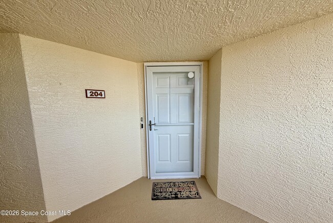 Building Photo - 551 Casa Bella Dr