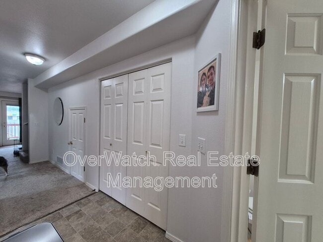 Building Photo - 3926 Lakehurst Cir