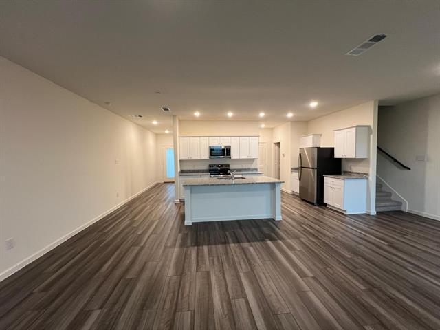 Building Photo - 1324 Lake Apline Trl