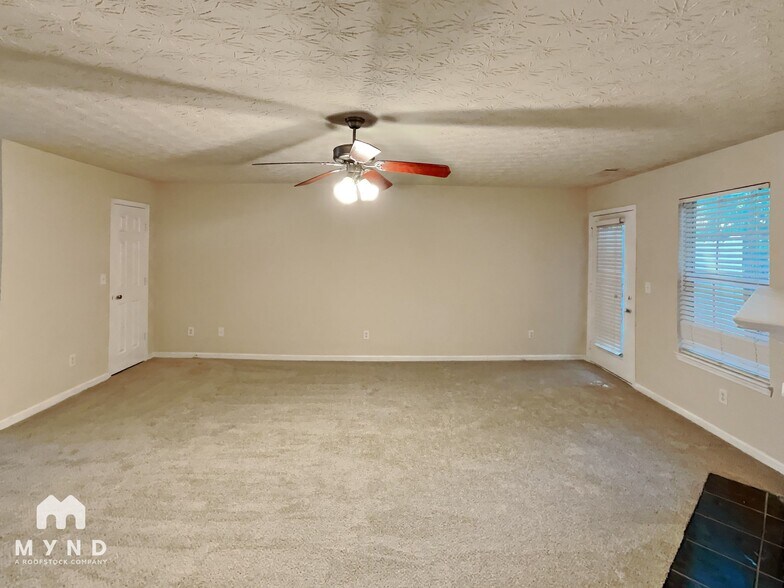 Building Photo - 2886 Vining Ridge Terrace