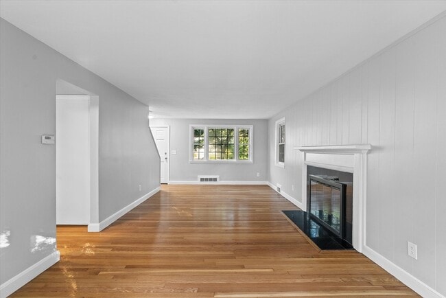 Building Photo - 36 Delmar Ave