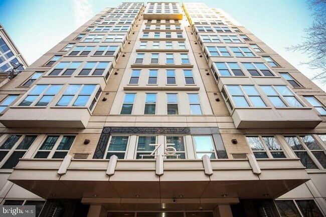 Building Photo - 715 6th St NW