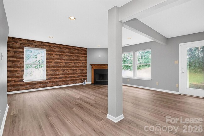 Building Photo - 7348 Mitzi Deborah Dr