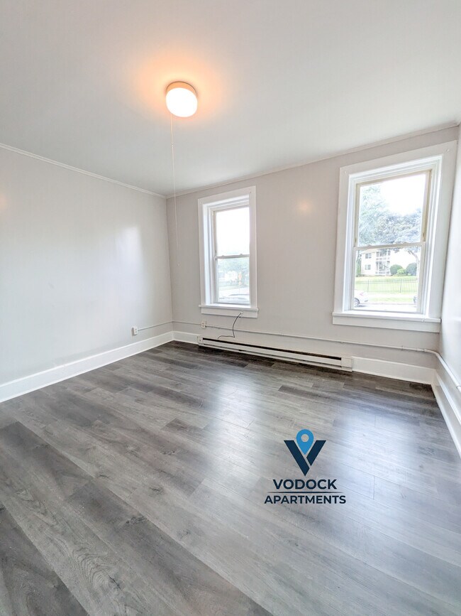Building Photo - 226 Lyman St