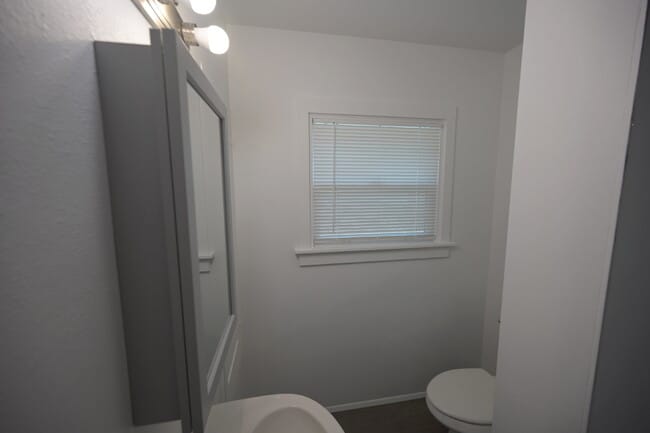 Building Photo - 2 bed 1.5 bath in Blyn
