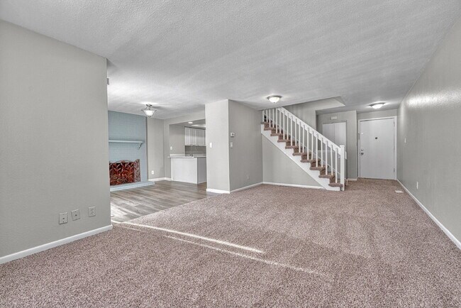 Building Photo - $2,535.95  - $300 OFF First Month's Rent - 4 Bedrooms, 2.5 Bathrooms, Single Family Home in Auror...