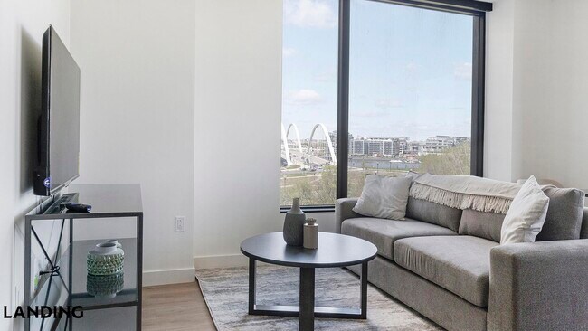 Building Photo - 632 Howard Rd SE