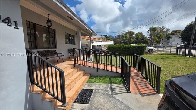 Building Photo - 3041 NW 16th St