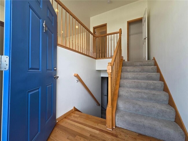 Building Photo - 15842 Frisian Ln