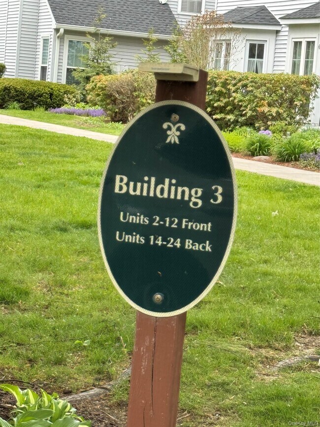 Building Photo - 24 Olde Wagon Rd