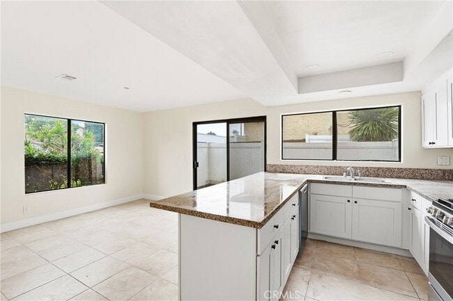 Building Photo - 7751 Newman Ave